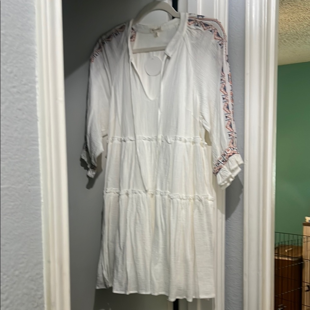 En Creme White Dress with Patterned Sleeves